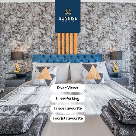 Presidential Apartment, Family Home, Luxury Bedrooms, 2 Rooms, 1 King Bed, 2 Single Beds, Free Wifi, Free Parking, Tourists, Business Travelers, Relocation, Beautiful River Views, - Long Stays, Invoice And Reduced Price Are Only Via Sunrise Short Let Dundee Luaran gambar