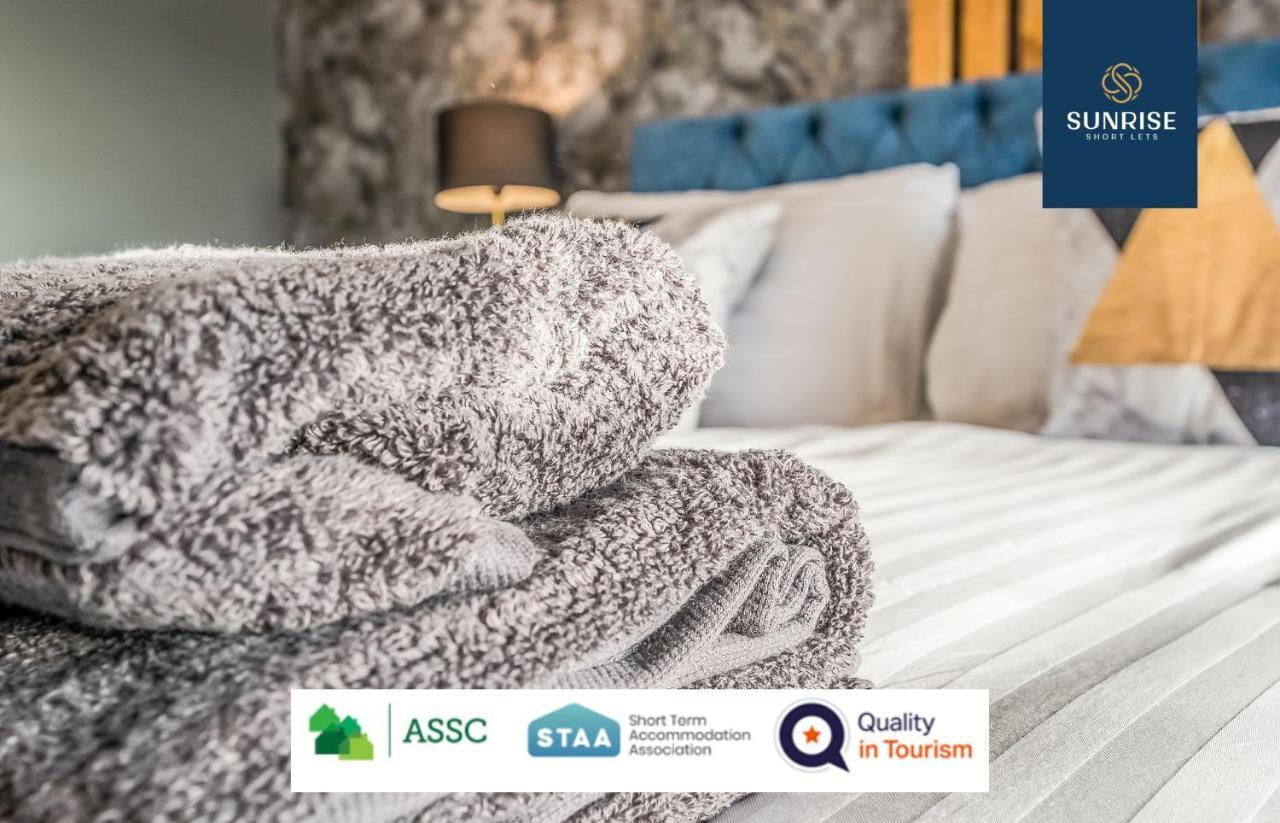 Presidential Apartment, Family Home, Luxury Bedrooms, 2 Rooms, 1 King Bed, 2 Single Beds, Free Wifi, Free Parking, Tourists, Business Travelers, Relocation, Beautiful River Views, - Long Stays, Invoice And Reduced Price Are Only Via Sunrise Short Let Dundee Luaran gambar